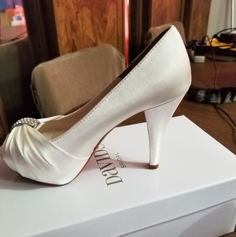 Size 5.5 shoes